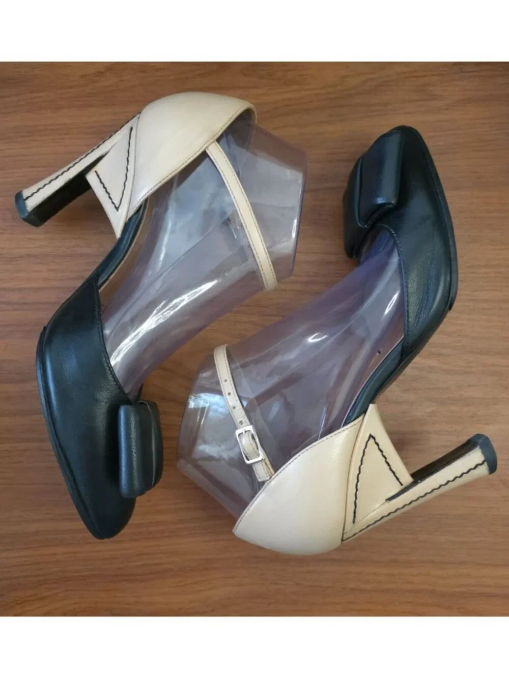 MARNI Two-Tone Black & Beige Leather Heels w/ Bow Detail Sz 36.5 - Made In Italy